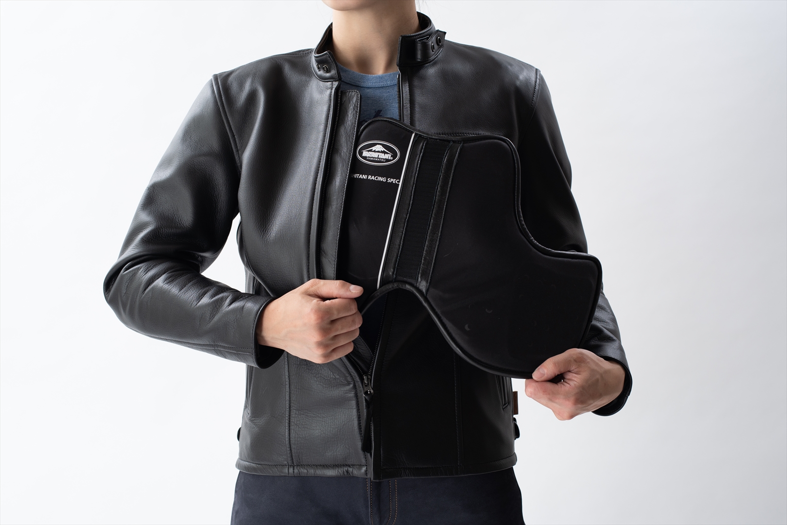 クシタニ シングルジャケット Lサイズ2024年3月に店舗にて購入